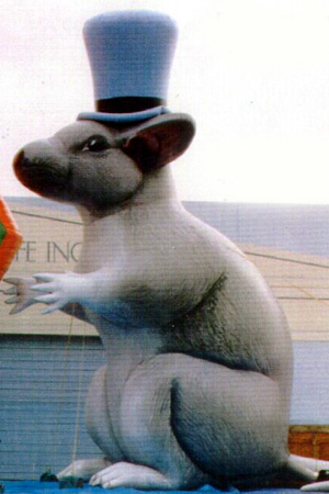 40' Rat with Hat