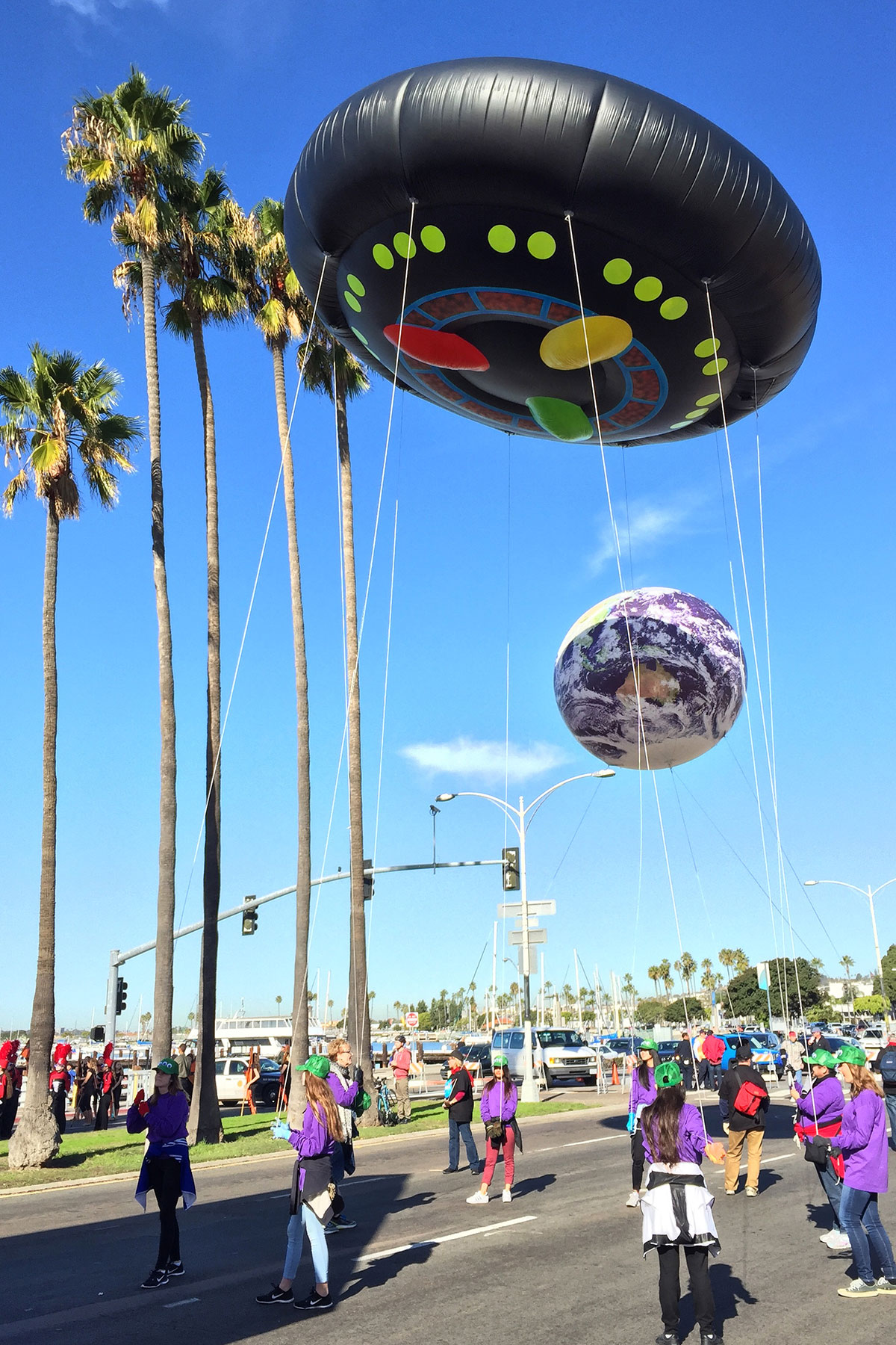 oversized helium balloons