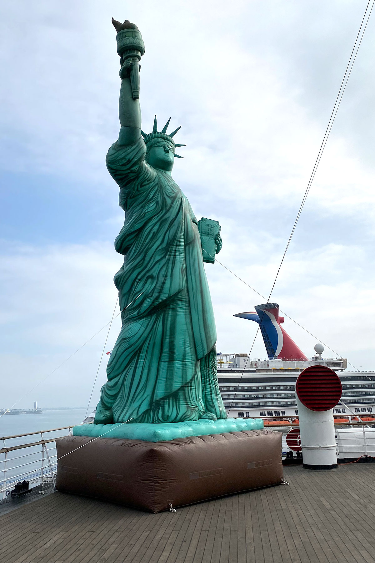 30' Statue of Liberty